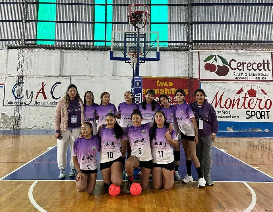 La «Pastorcita» que juega entre gigantes: Josefina Suyayniy Tarcaya, la promesa del cestoball que nació en Humahuaca