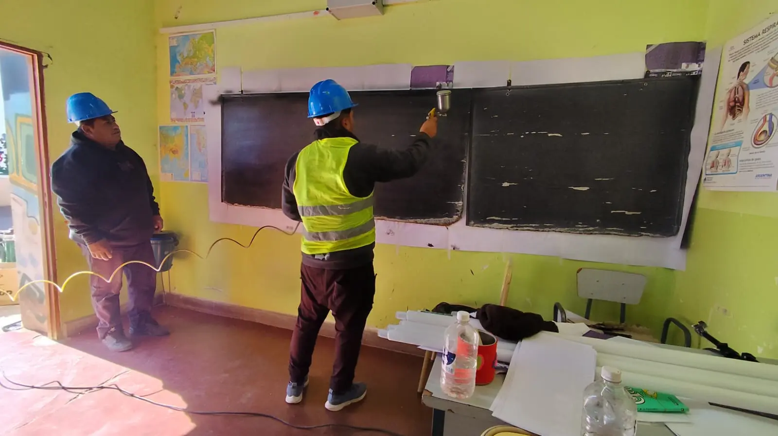 Plan de Refacción Integral de Edificios Escolares, iniciaron las refacciones en la Escuela de Chorrillos: «Nos tocó el turno, por fin»