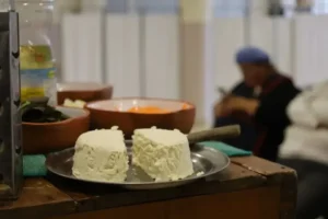 Humahuaca: luego de la alerta provincial prohíben el consumo y la venta de productos de dudosa procedencia