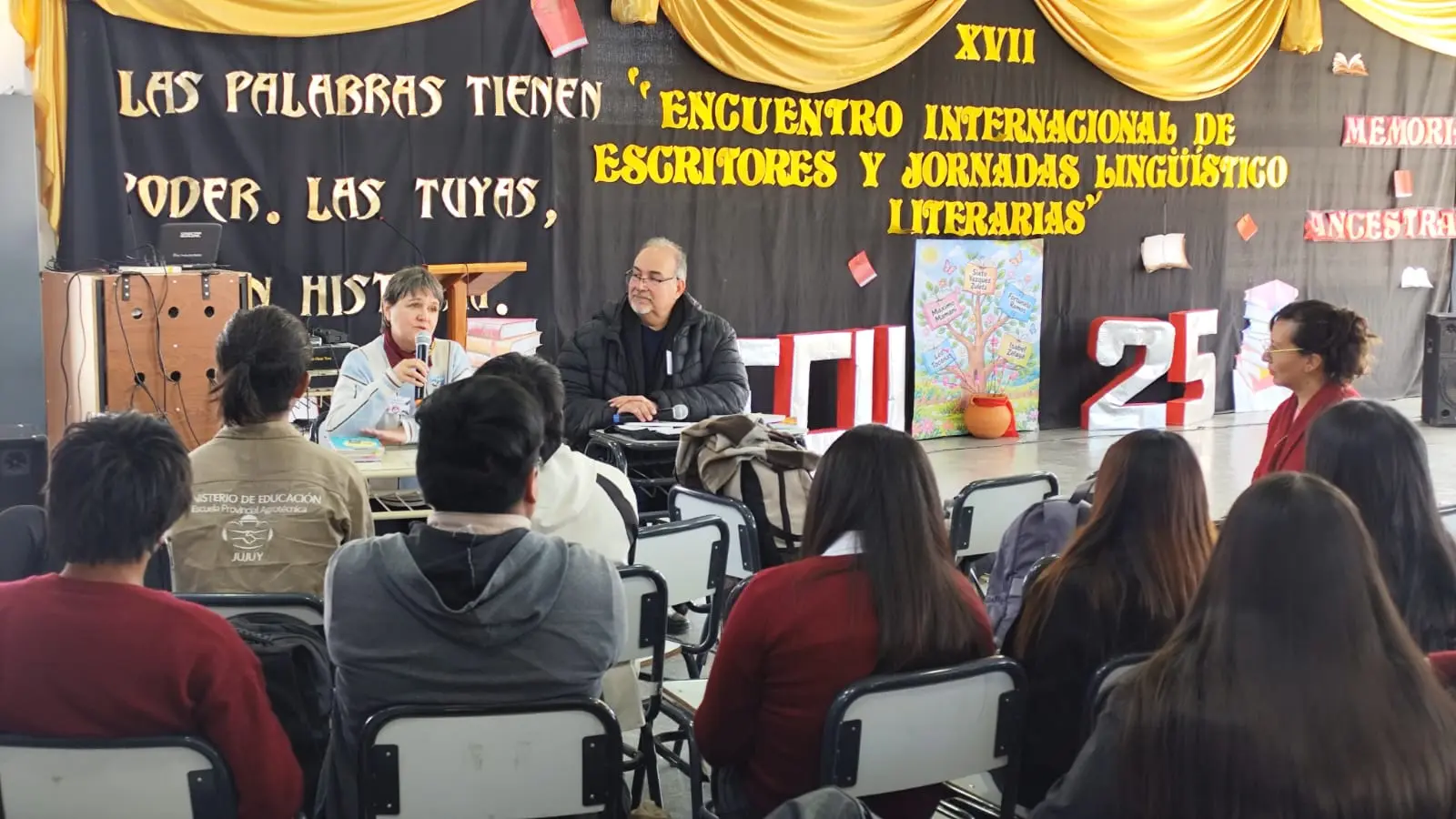 Humahuaca vivió una jornada literaria con escritores de varios países
